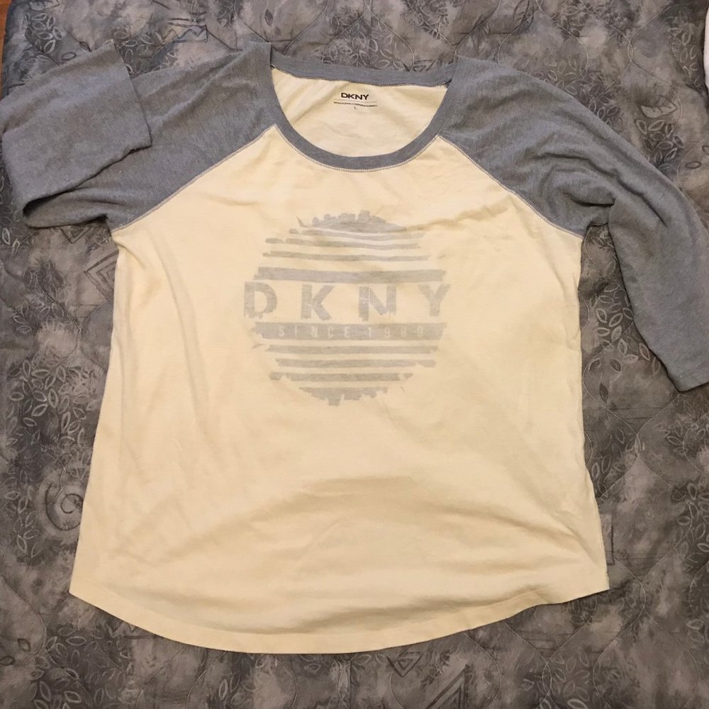 DKNY 1/4 sleeve shirt